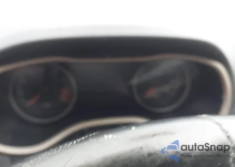 2015 Jeep Cherokee Limited z USA, uszkodzony, nr VIN 1C4PJMDS8FW687202